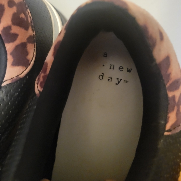 a new day Black Sneakers with Leopard Print Detail - Picture 9 of 10